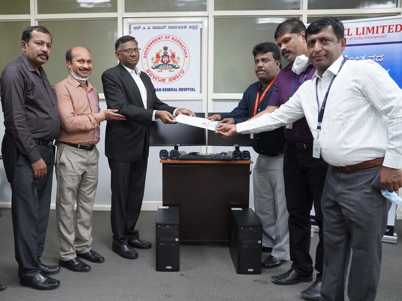 Shri .T Saminathan, CMD KIOCL has  handed over  Computers  to  Sir. C V Raman General Hospital under CSR.