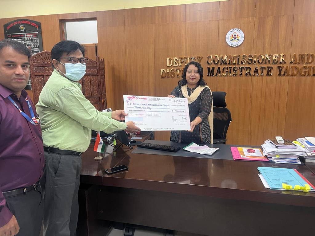 A cheque for Rs.15 lakhs was handed over to  Dy.Commisioner, Yadgir District on 22.09.2022 by Shri Shankar Karnam,  GM ( HR) towards providing pure drinking water facility to Anganwadi centres under CSR FY 2022-23.